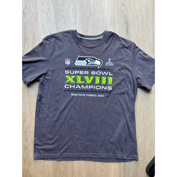 Nike Other - 2014 SEATTLE SEAHAWKS Super Bowl XLVIII Champions (XXL) T-Shirt RUSSELL WILSON